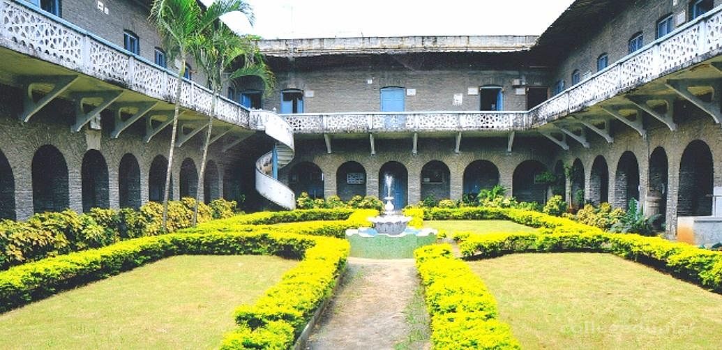 Osmania College Kurnool Academic Building photo 1