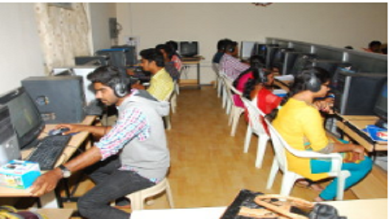 Adarsh Degree College Mahabubnagar Labs and Library photo 4