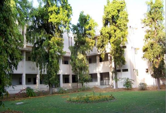 Gujarat University Ahmedabad Academic Building photo 11