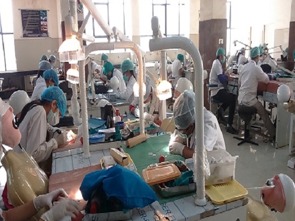 Government Dental College Raipur Campus photo 5