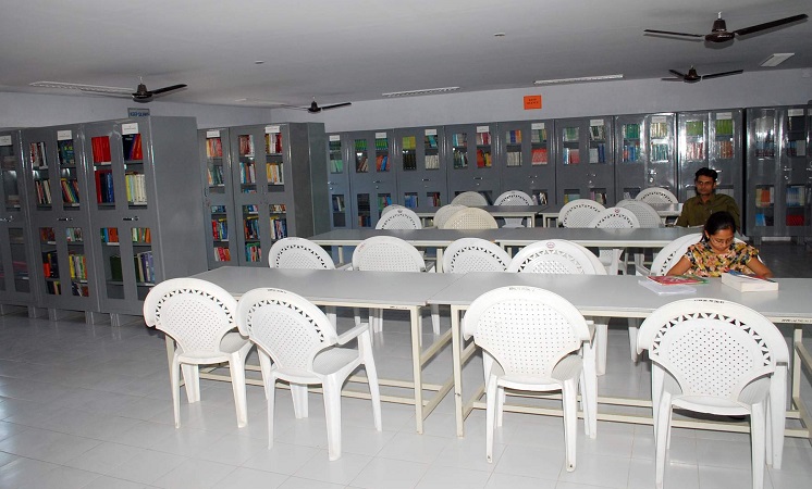 C. U. Shah University Wadhwan Infrastructure photo 8