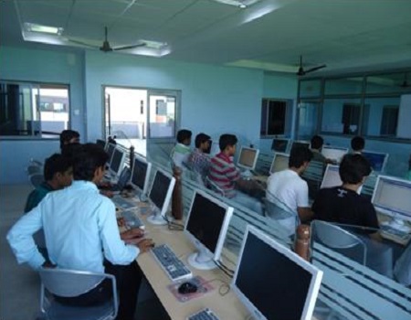 C.U. Shah College of Engineering and Technology Wadhwan Infrastructure photo 10