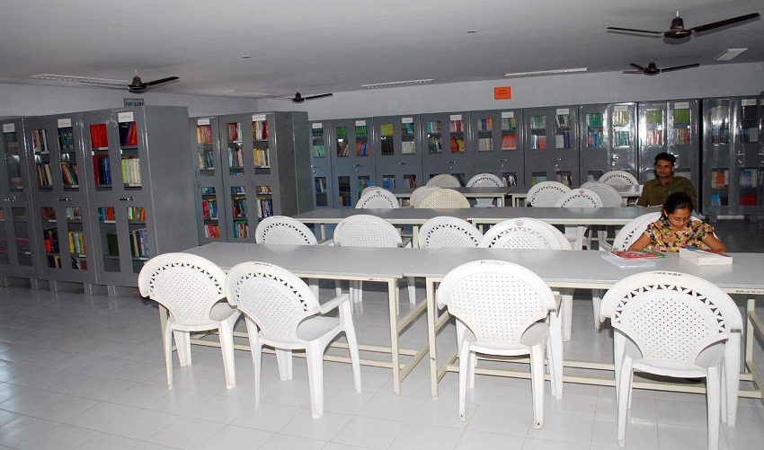 C.U. Shah College of Pharmacy and Research Wadhwan Infrastructure photo 4