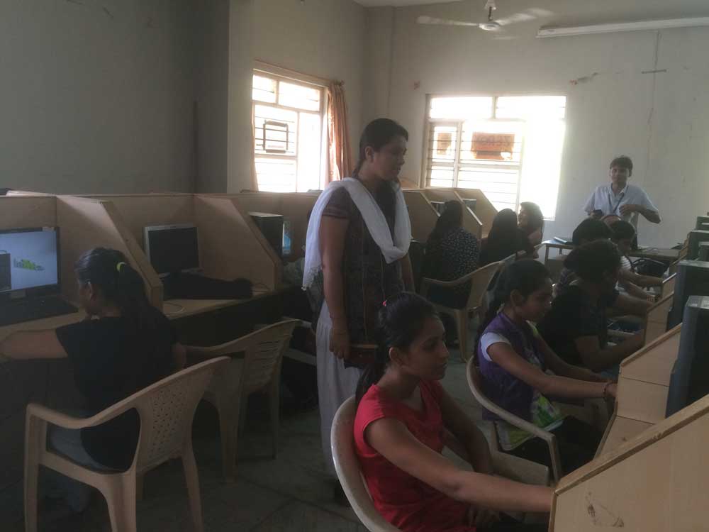 Sigma Institute of Engineering Vadodara Laboratory photo 13