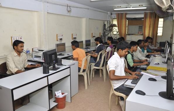 Nowrosjee Wadia College Pune Campus photo 3
