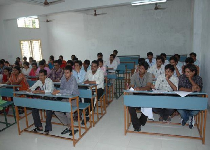 QIS College of Pharmacy Prakasam Infrastructure photo 3