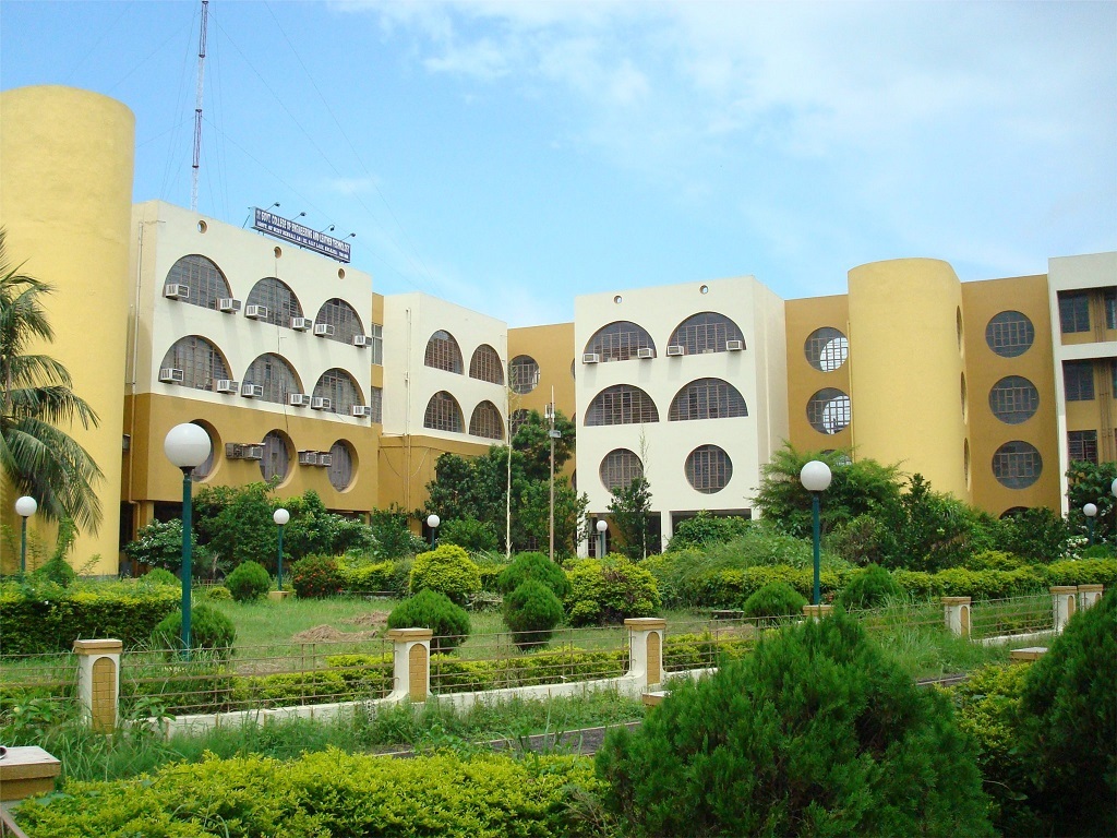 GCELT Academic Building photo 2
