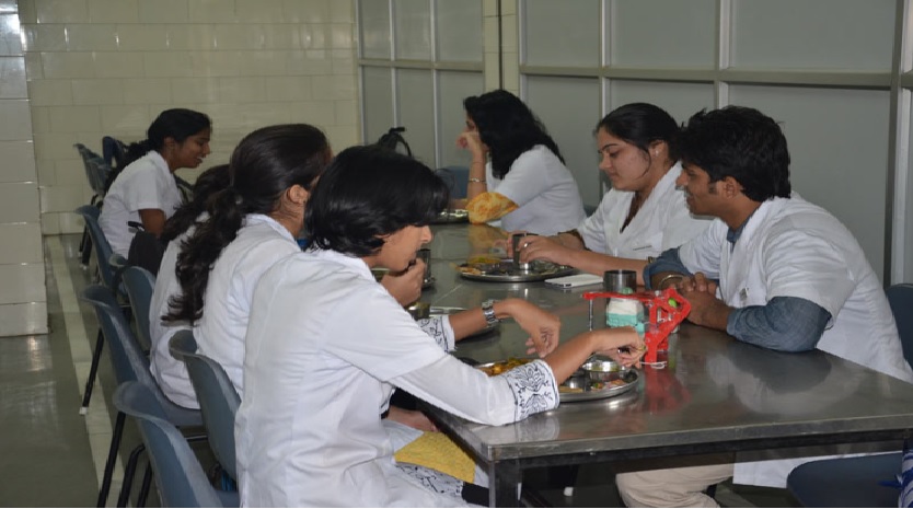 Modern Dental College and Research Centre Indore Facilities photo 4