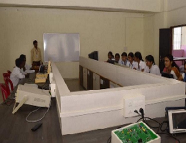 JSPM's Bhagwant Institute of Technology Barshi Labs photo 18