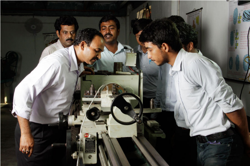 OmDayal Group of Institutions Labs & Workshops photo 7