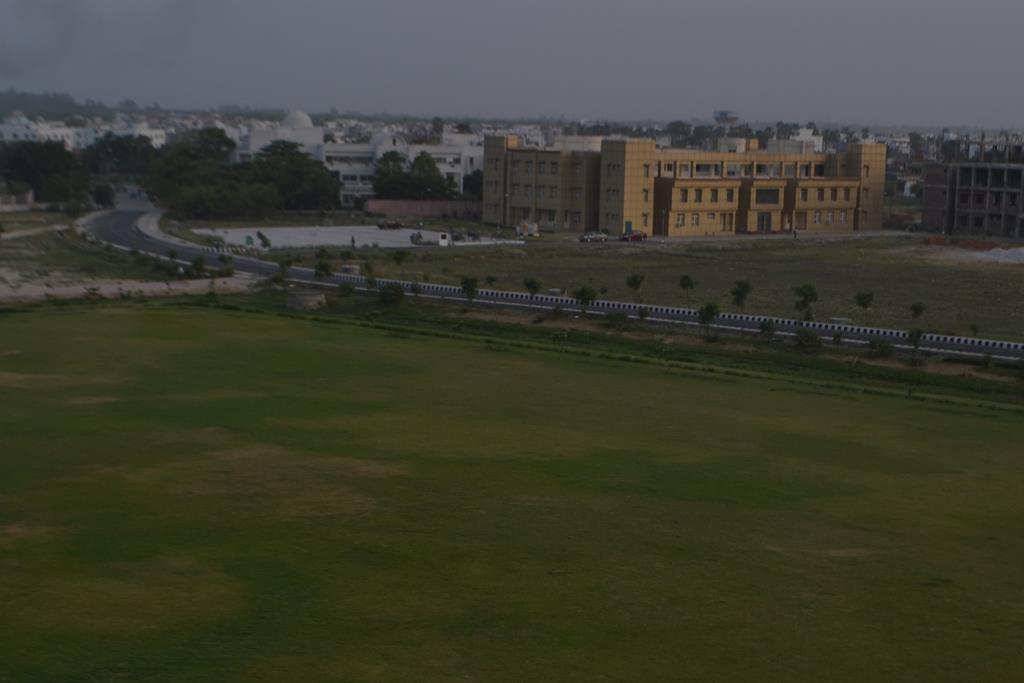 BBAU Campus photo 3
