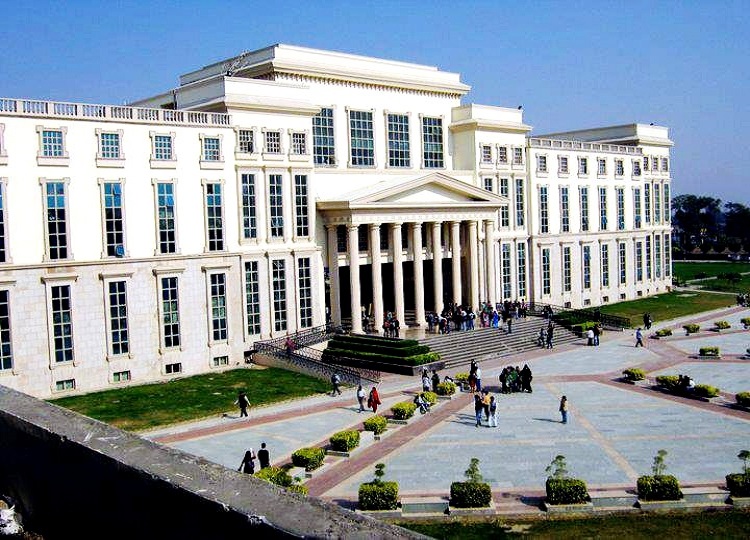 Amity University Lucknow Campus photo 1