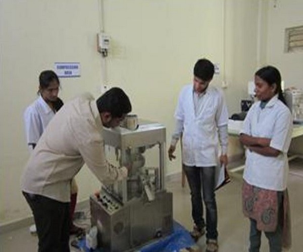 Channabasweshwar Pharmacy College Latur Infrastructure photo 2