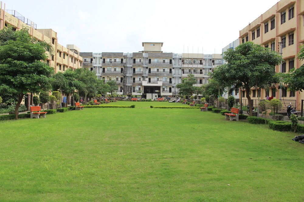 LNCT University Bhopal Academic Building photo 1