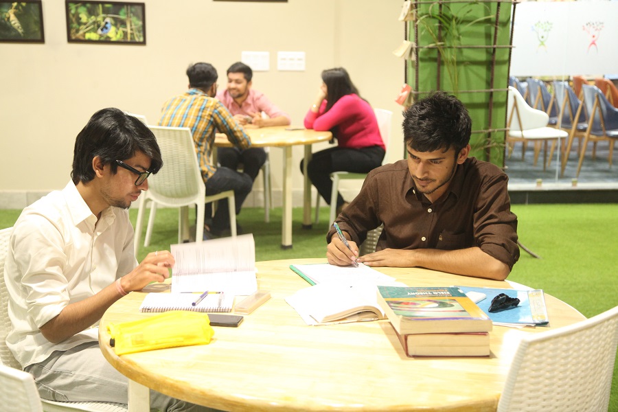 Manav Rachna University Faridabad Library photo 2