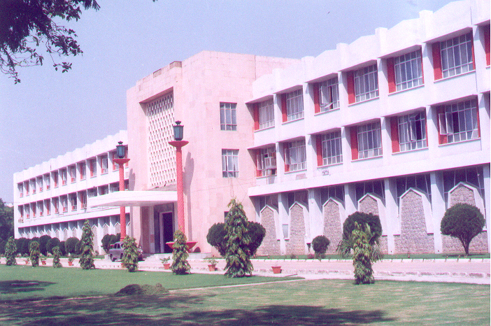 Jamia Hamdard University Delhi Campus photo 6