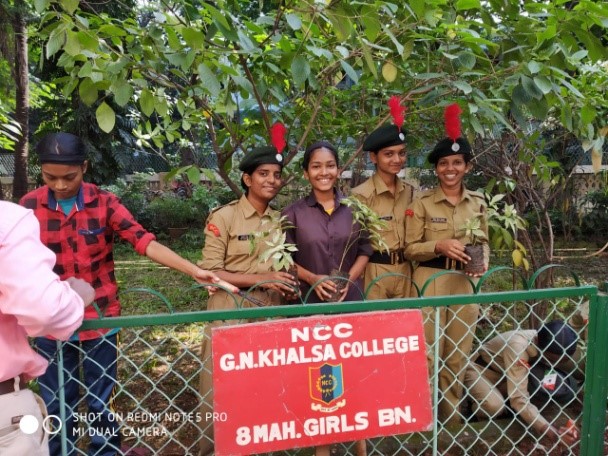 SIWS Extra Curriculars photo 7