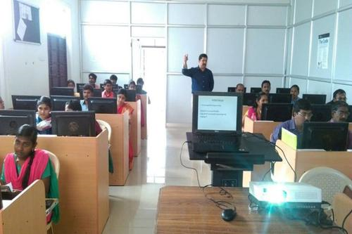 Thiagarajar College Campus photo 17