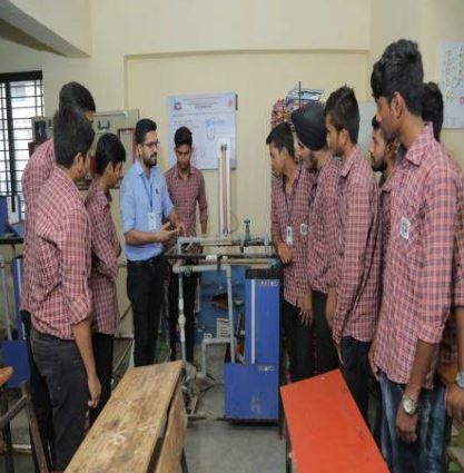 Bhagwan Mahavir Polytechnic Surat College Campus photo 11