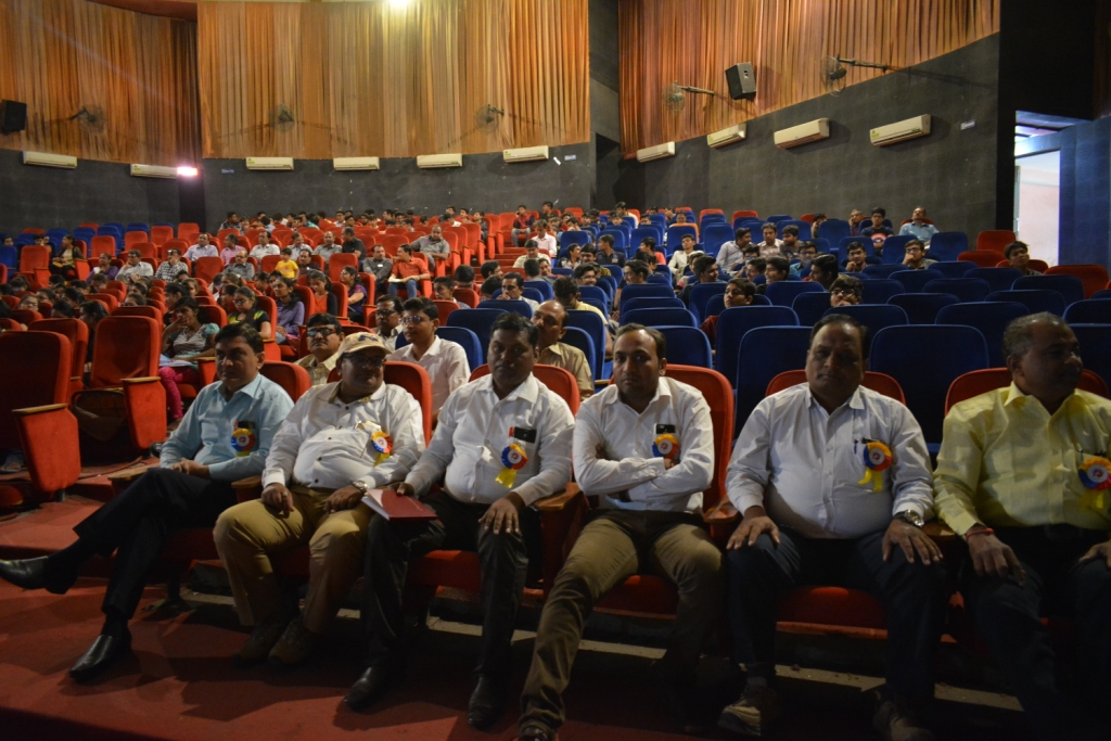 Career Craaft Ahmedabad Infrastructure photo 1