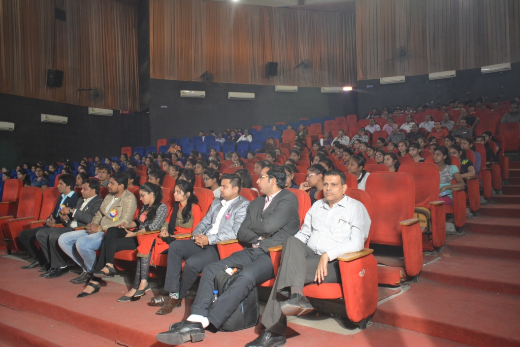 Career Craaft Ahmedabad Infrastructure photo 3