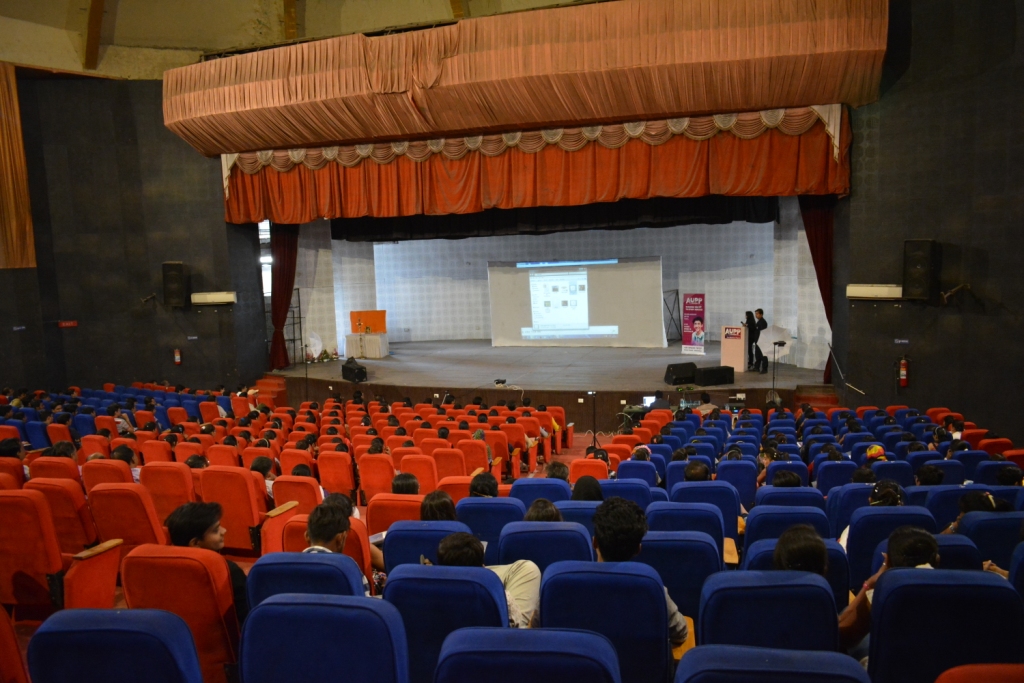 Career Craaft Ahmedabad Infrastructure photo 8