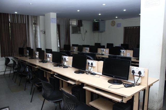 Marathwada Mitramandal's College of Commerce Pune Infrastructure photo 5