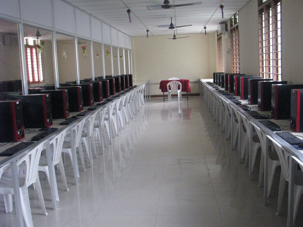 Sri Ramanujar Engineering College Chennai Computer Lab photo 1
