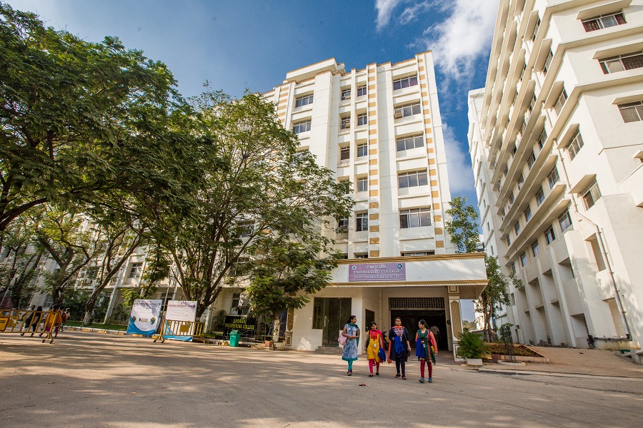 SRM University Ramapuram Academic Building photo 7