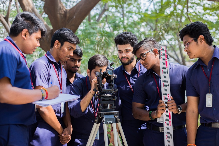 SRM University Ramapuram Engineering Department photo 5