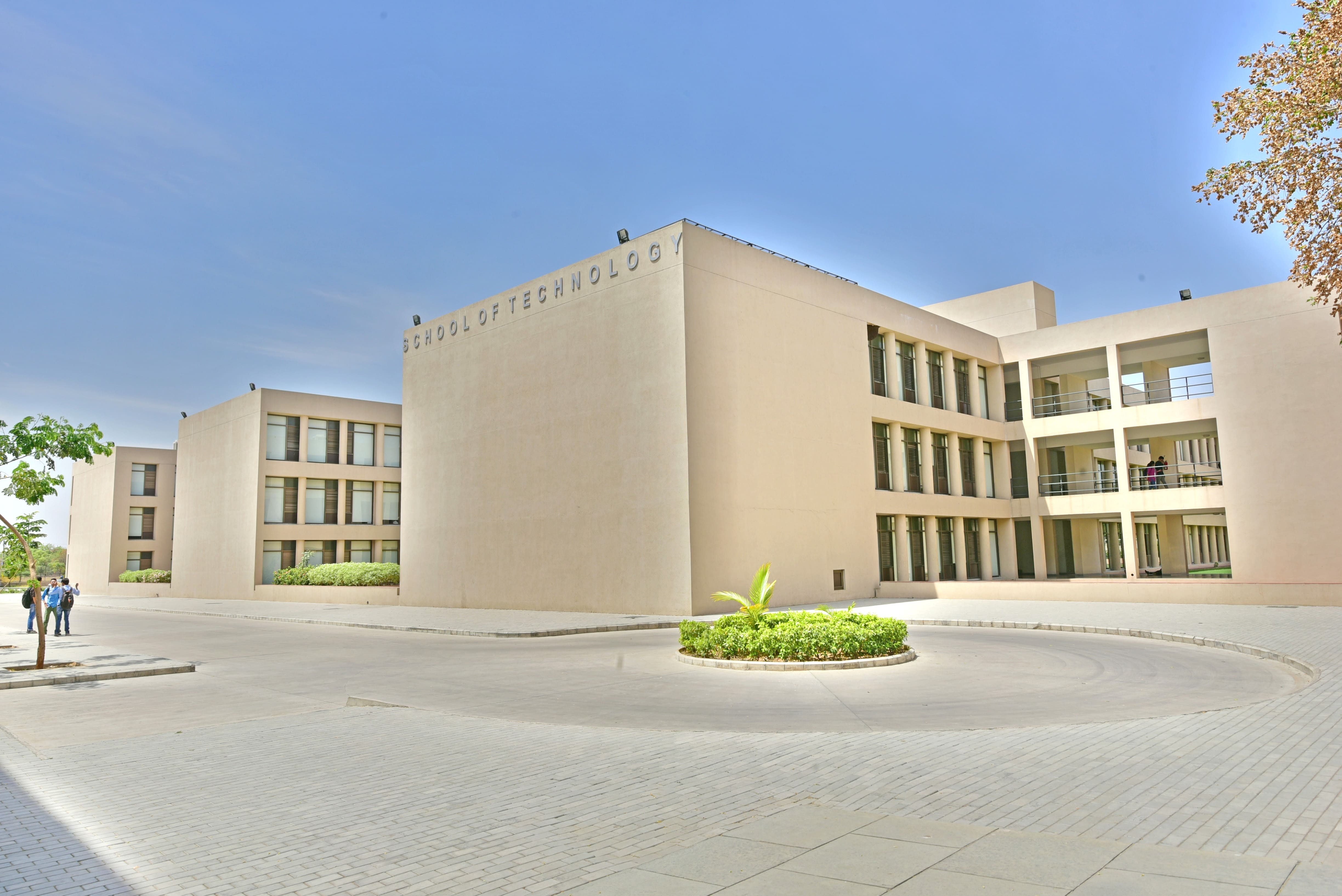 PDEU Campus photo 5