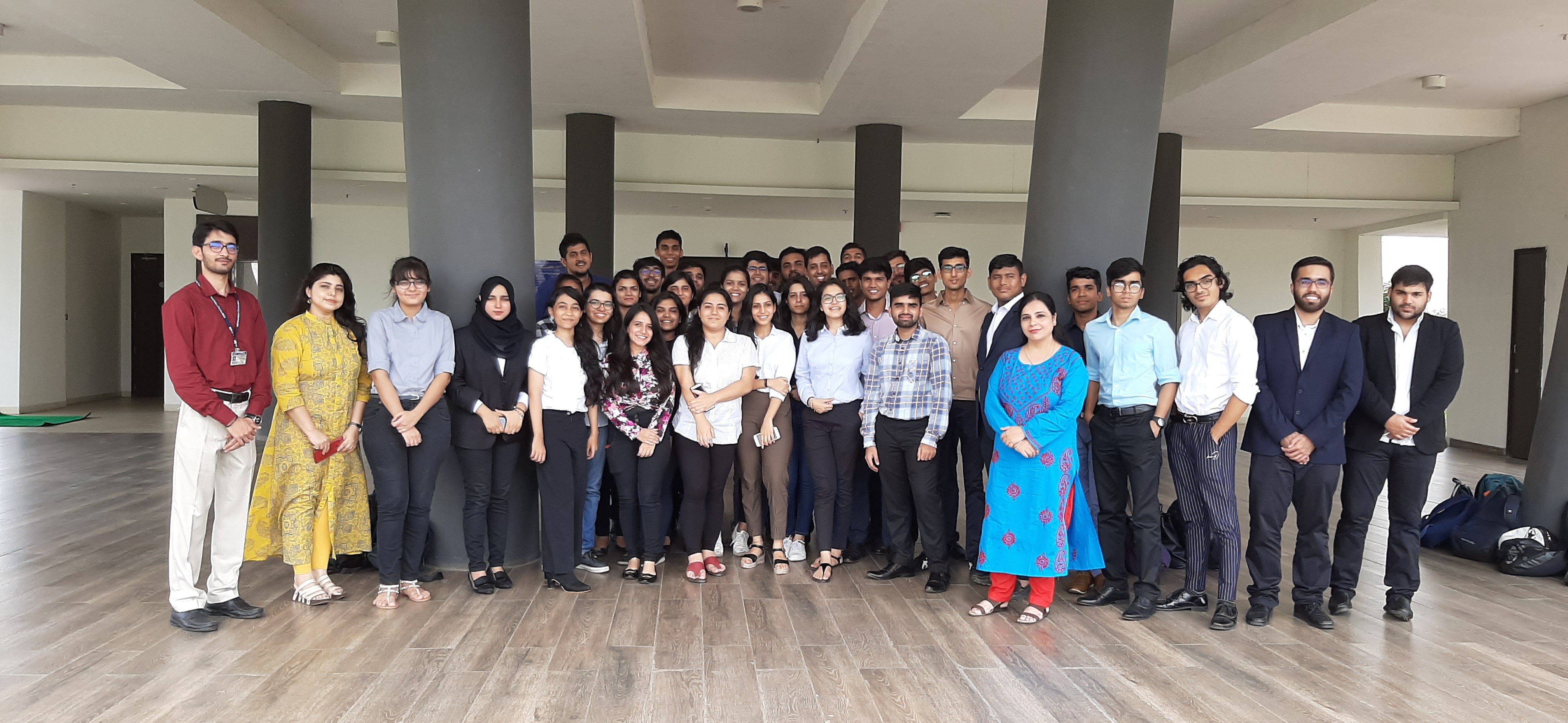 HR College of Commerce and Economics Mumbai Campus photo 10