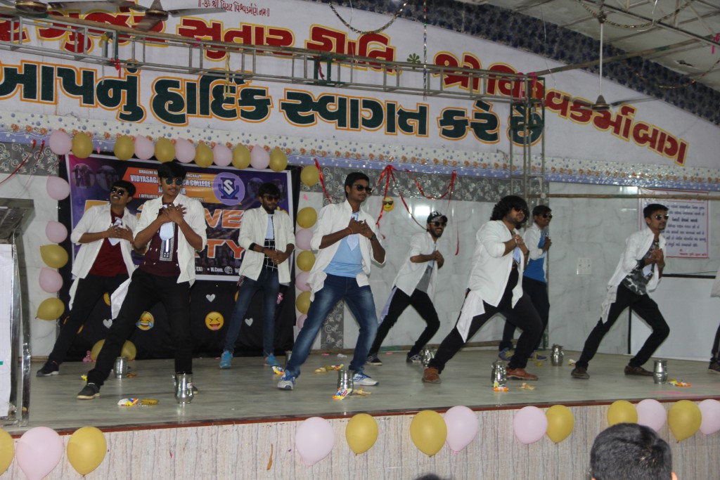 Vidyasagar Infotech College Jamnagar Farewell photo 18