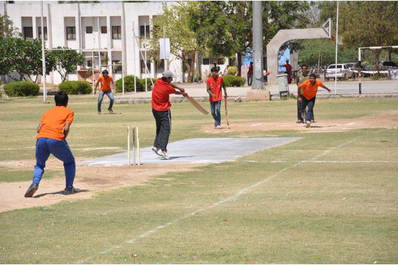 LJ University Sports photo 3