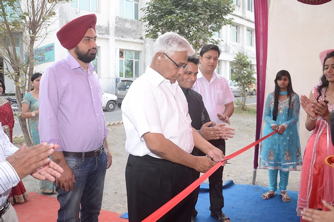 Himachal Institute of Pharmacy Paonta Events photo 9