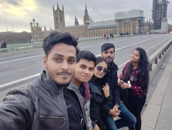 Asian Business School Noida Visit to Oxford University photo 5