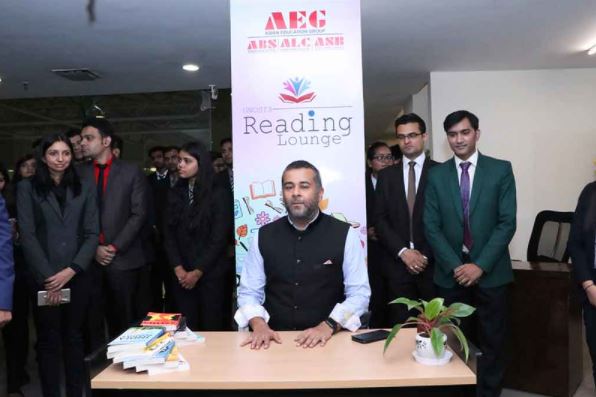 Asian Business School Noida Chetan Bhagat Visit photo 5