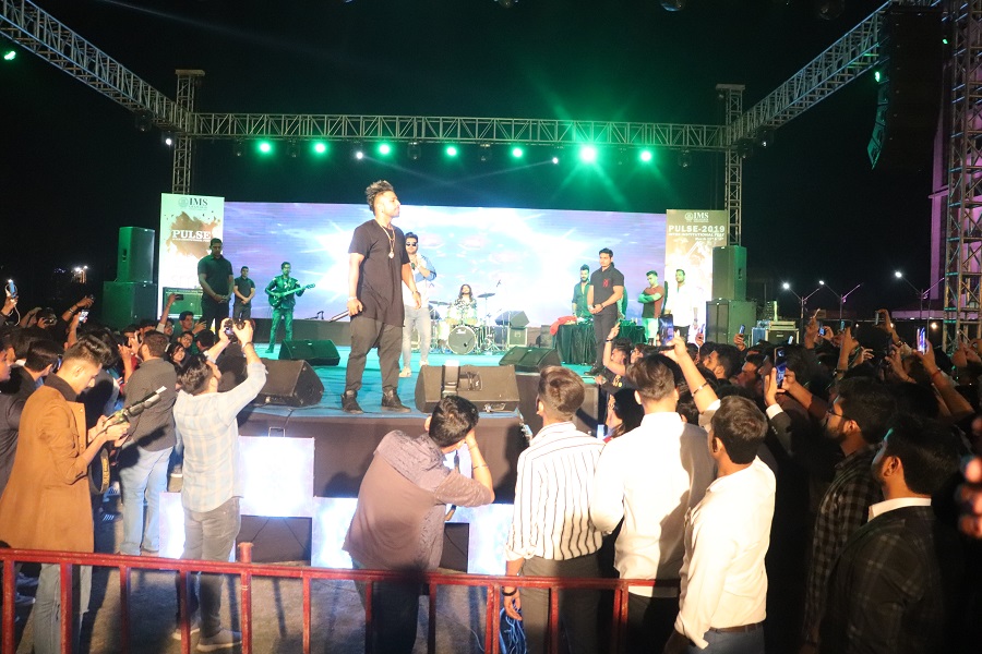 IMS Ghaziabad (University Courses Campus) Celebrity Visit photo 2