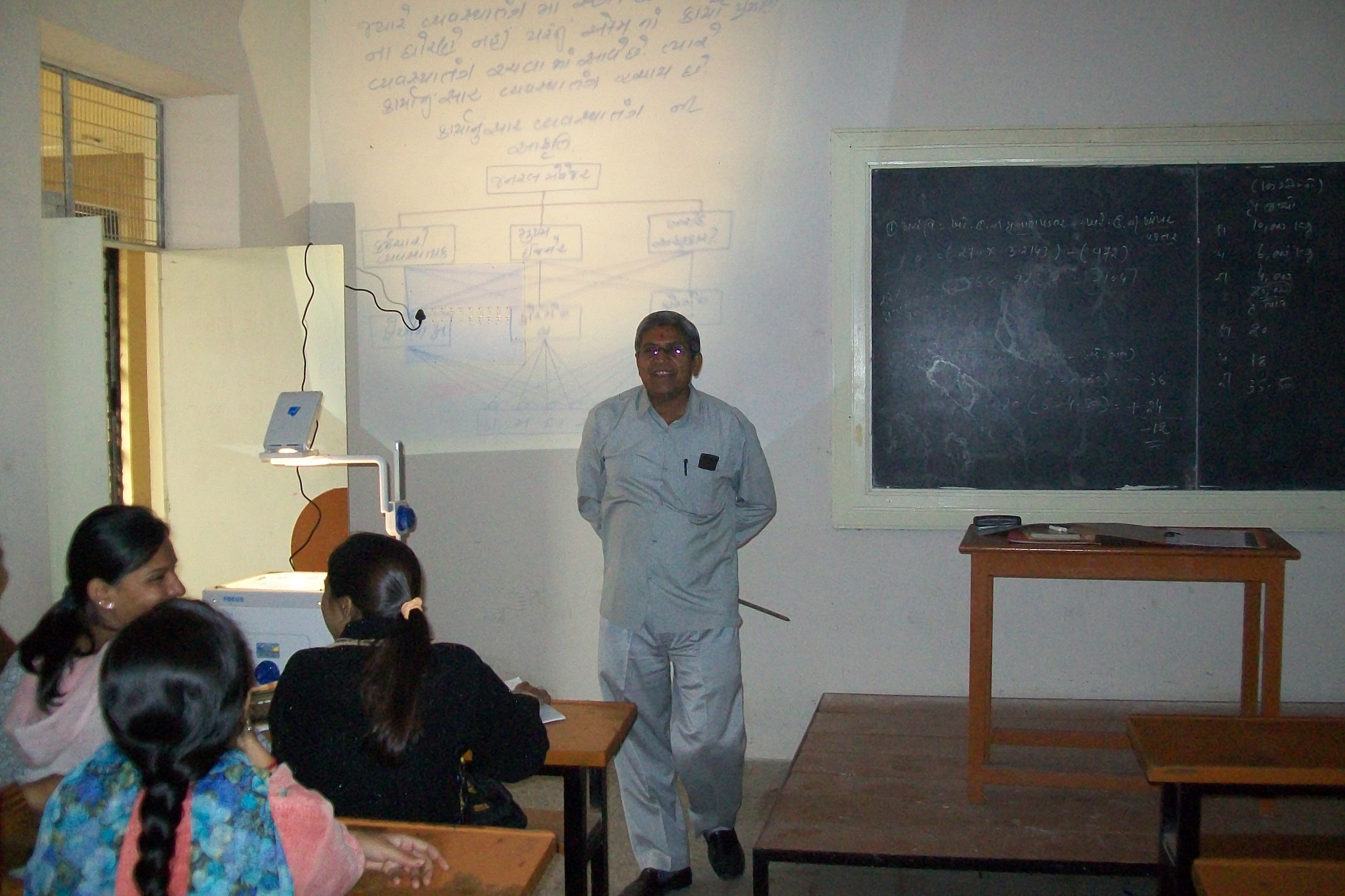 A.B. Parikh Law College Kadi Infrastructure photo 1