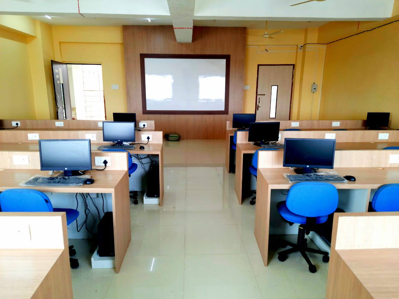 JIS University Infrastructure photo 13