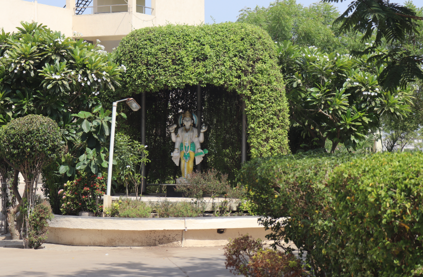 Shree Dhanvantary Pharmacy College Surat Campus photo 15