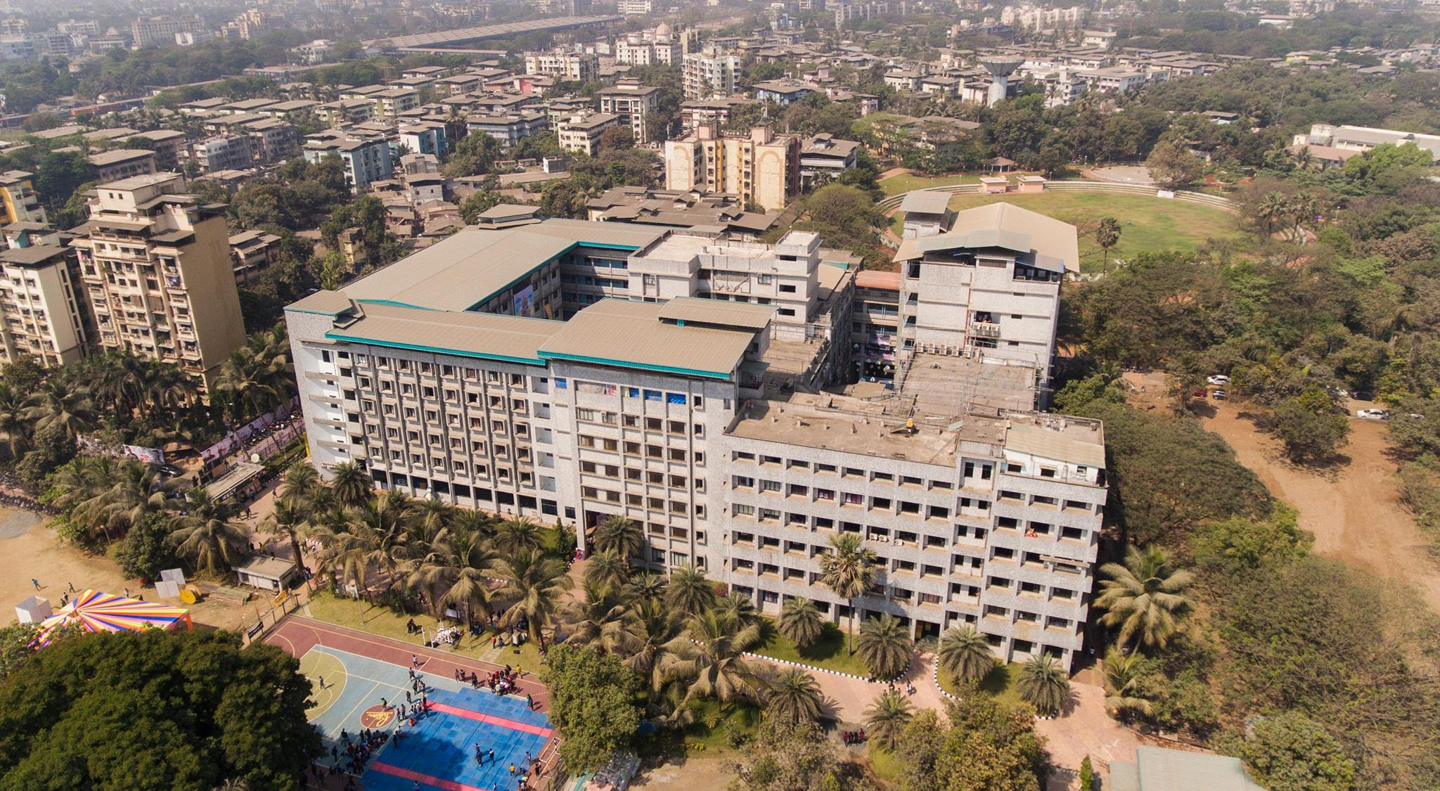 PCE Campus photo 7
