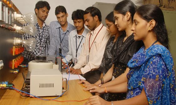 Swarna Bharathi Institute of Science and Technology Khammam Academic Building photo 6