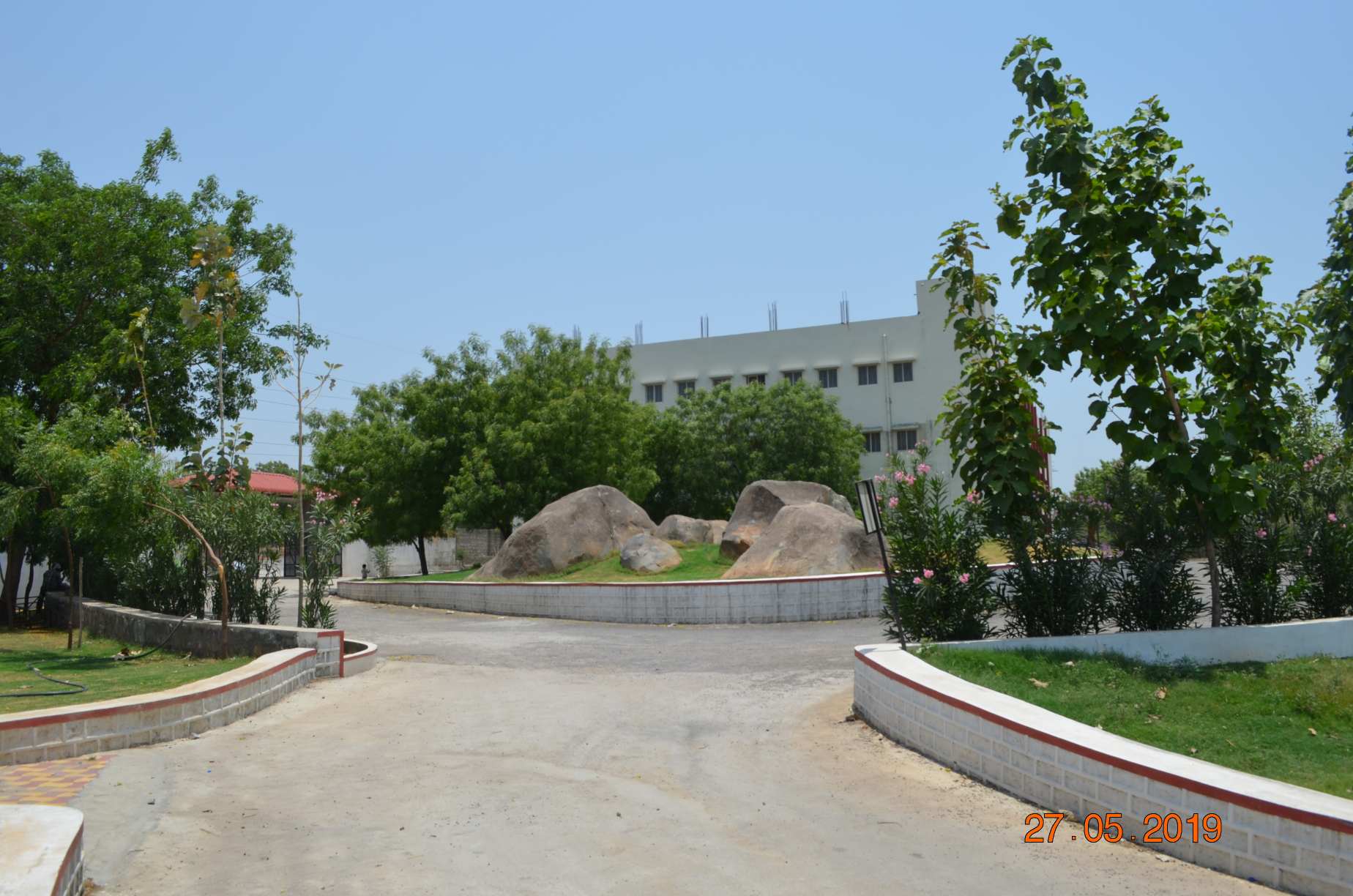 KMEC Hyderabad Infrastructure photo 1