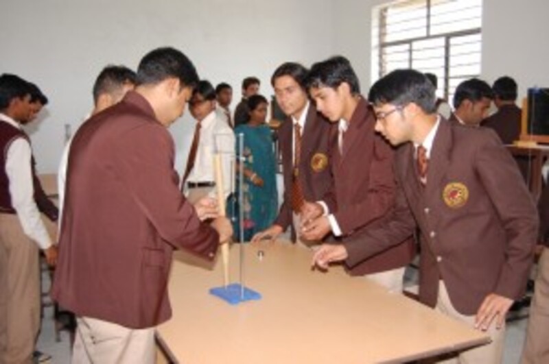 College of Advanced Technology Roorkee Curriculam photo 3