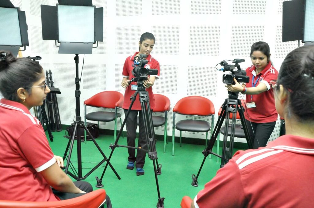 Biyani Girls College Jaipur Biyani TV photo 2