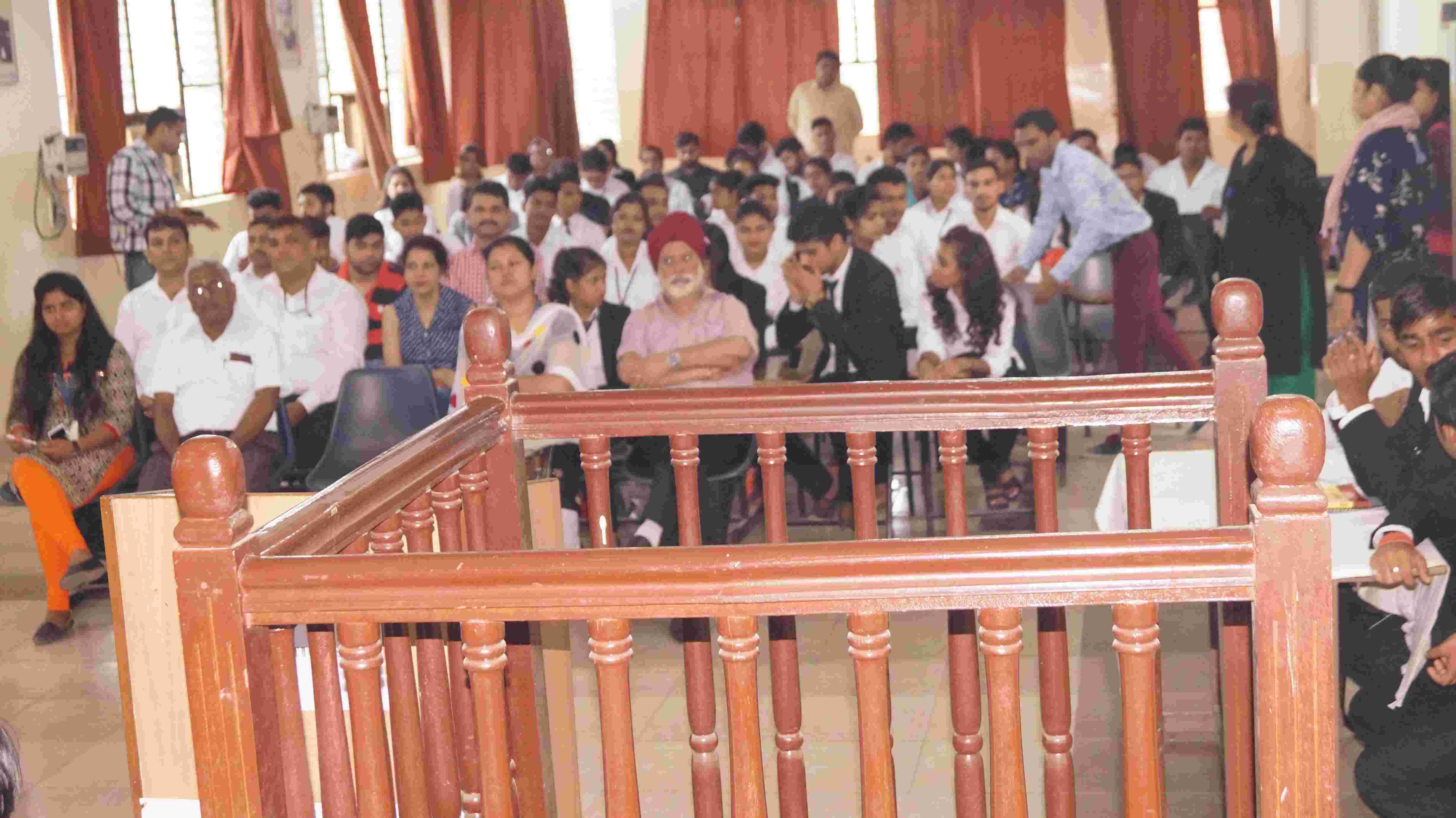 IPEM Law Academy Ghaziabad Classroom photo 5