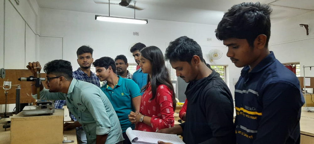 TNU Physics Department photo 5