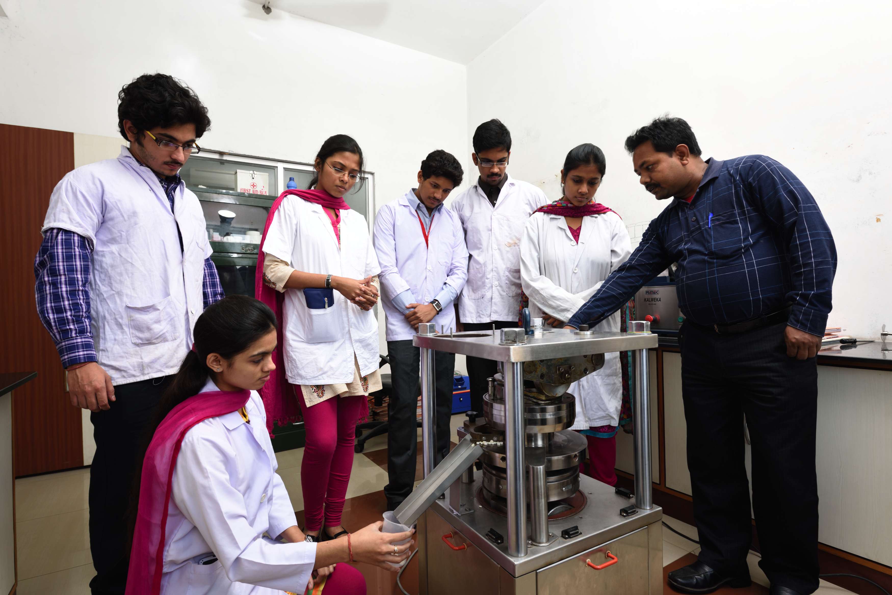 Bhawanipur Global Campus (formerly NSHM Knowledge Campus, Kolkata) Health science photo 14