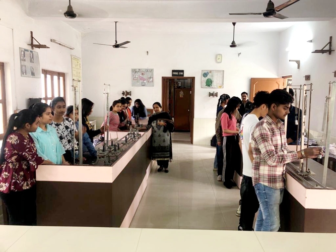 Banarsi Dass Arya College Jalandhar Campus Life photo 1